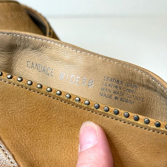 Miz Mooz Candace Tan Studded Sandal Size 38 Wide - Picture 14 of 14